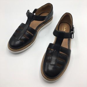 ❗️SOLD❗️ Clarks T-Bar Shoes